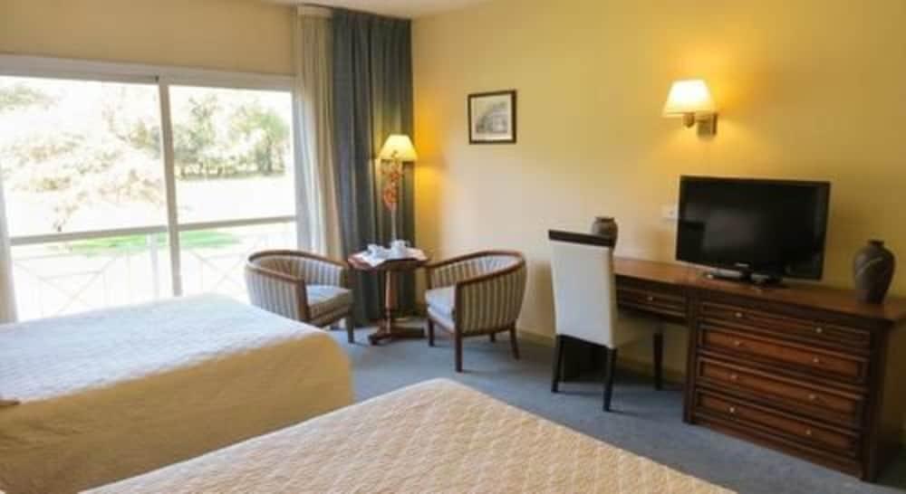 Howard Johnson Hotel & Spa Villa General Belgrano Eksteriør bilde