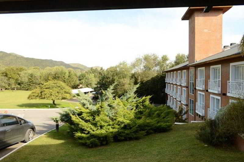Howard Johnson Hotel & Spa Villa General Belgrano Eksteriør bilde
