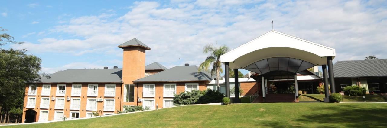 Howard Johnson Hotel & Spa Villa General Belgrano Eksteriør bilde