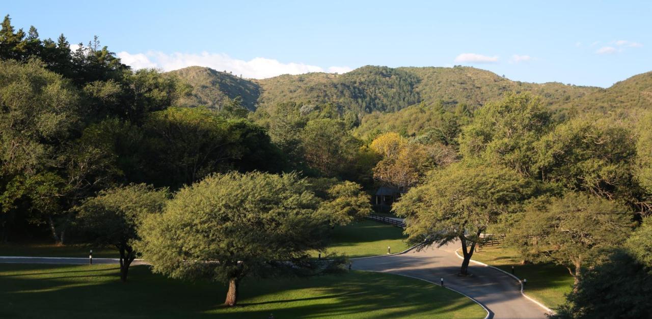 Howard Johnson Hotel & Spa Villa General Belgrano Eksteriør bilde